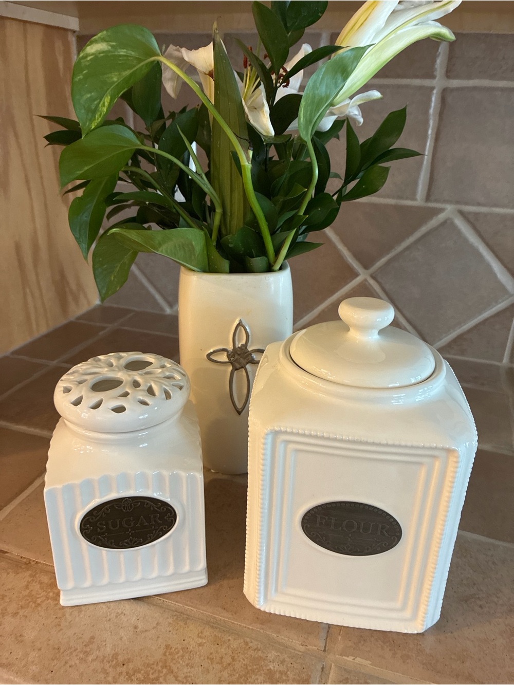 NWT Cream Ceramic Flour & Sugar Canister Set - Classic Kitchen Storage